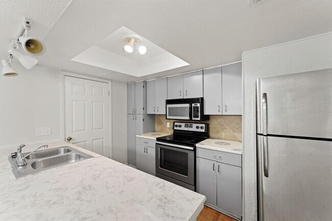 Photo - 5715 Easthampton Dr Unit A