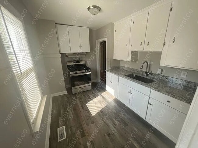 Photo - 1723 London Ave