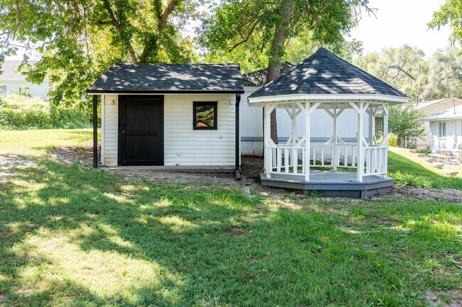Photo - Charming 3BD/1BA Single Family Home!