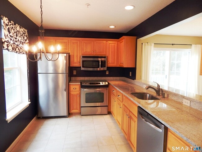 629 Danbury Rd Unit 40