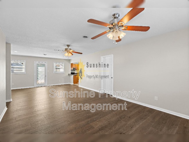 Photo - 3701 Teakwood Dr