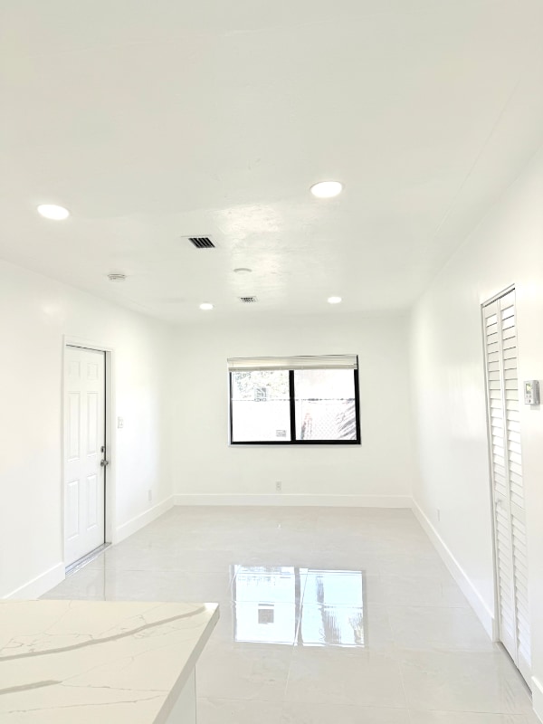 Photo - 209 NW 10th St