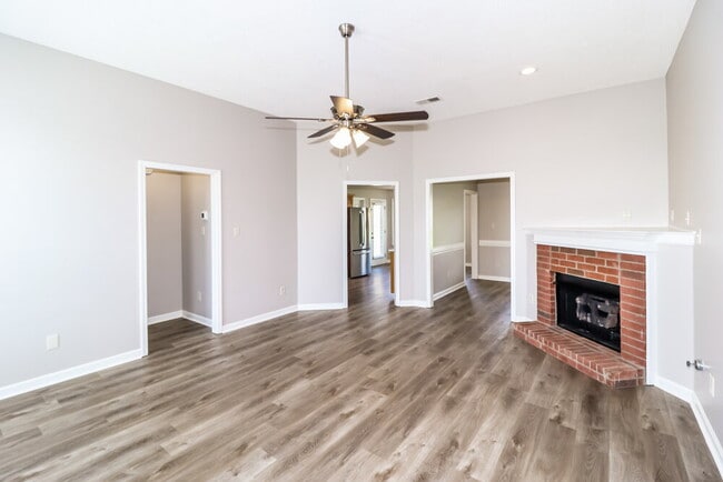 Photo - 1052 Mossy Knoll Dr