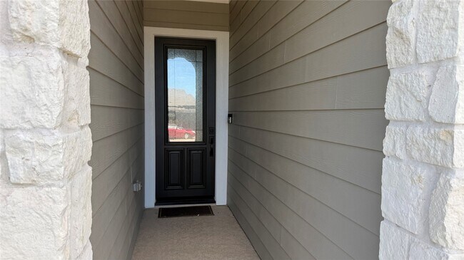 Photo - 215 Amaranth Wy