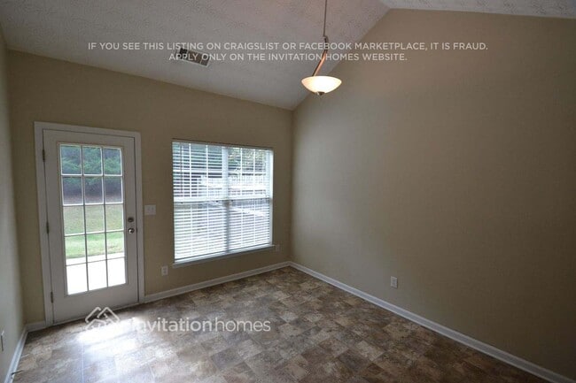 Photo - 1456 Gates Cir SE