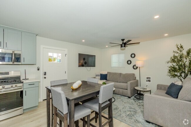 Building Photo - 1671-75 Diamond St Unit 1673 Rental