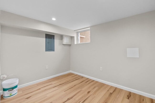 Photo - 139 N Montford Ave