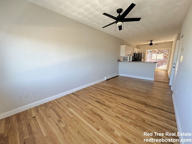 Photo - 345 Border St Unit U2