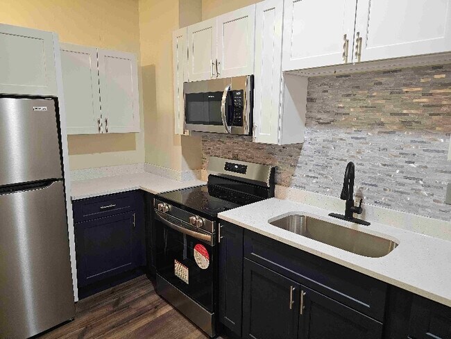 4-6 Hanover St Unit 6