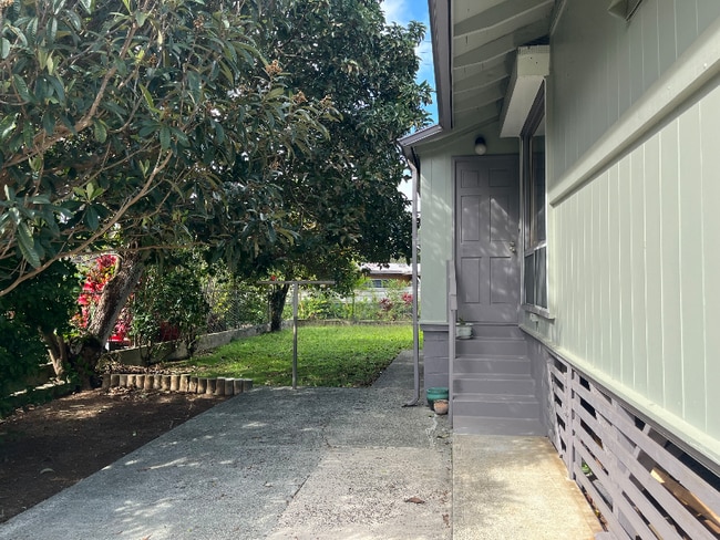 Photo - 45-690-690 Kapalai Pl