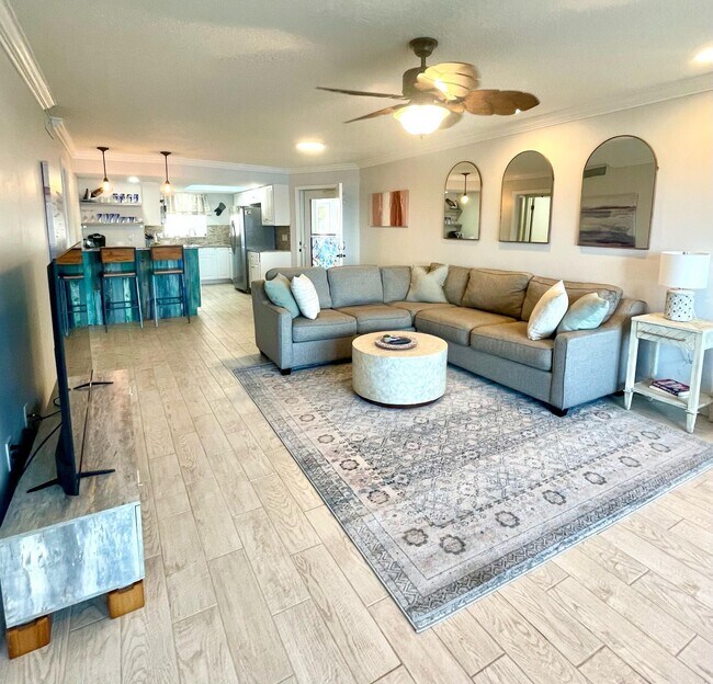 410 Wilma Cir Unit 103