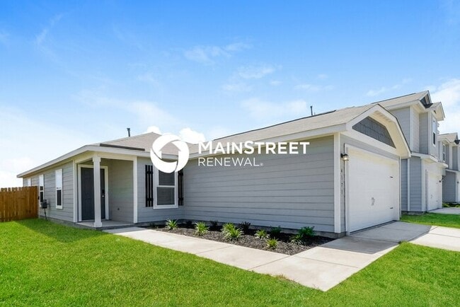 Photo - 3 Bedroom Pet-Friendly Home in New Braunfels, TX with Main Street Renewal