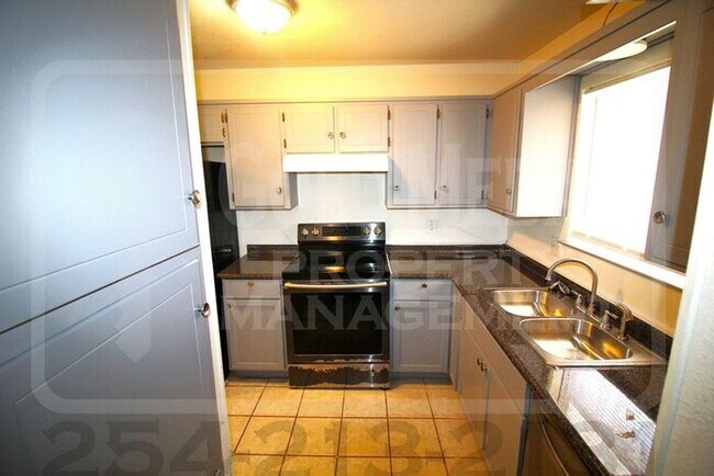 Photo - 1108 Charisse St