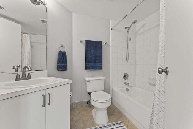 Photo - 4171 N Haverhill Rd Unidad 1010