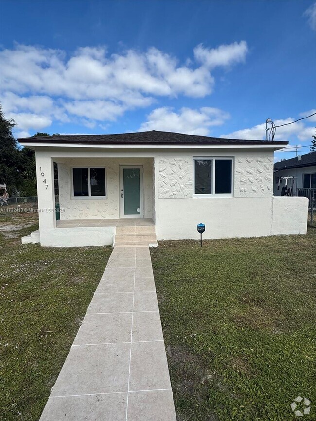 Building Photo - 1947 NW 151st St Rental