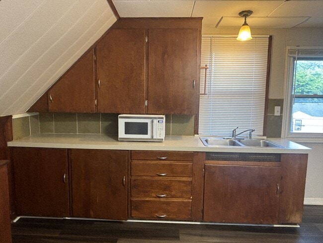 Photo - 4343 Chester Dr Unit 3