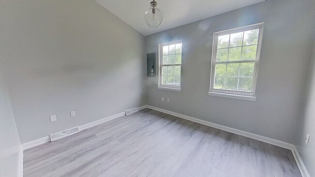 Photo - Recently Renovate 3 Bedroom Townhome