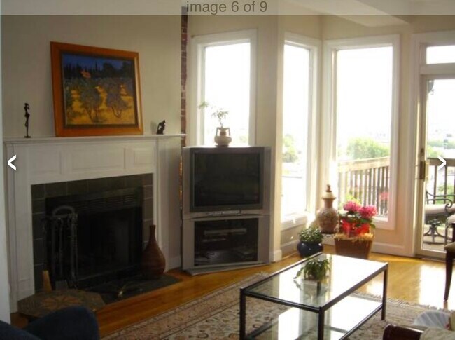 Photo - 306 Bunker Hill St Unit #2