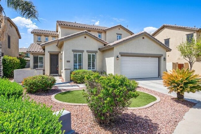 Building Photo - Beautiful 5 Bedroom 3 Bath home