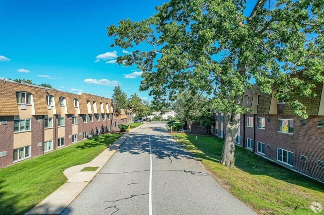 Building Photo - The Chesterfield Rental