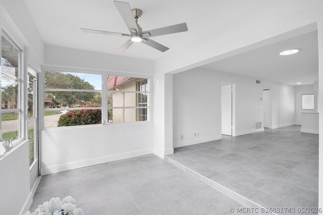 Photo - 737 Nantucket Cir Unit B