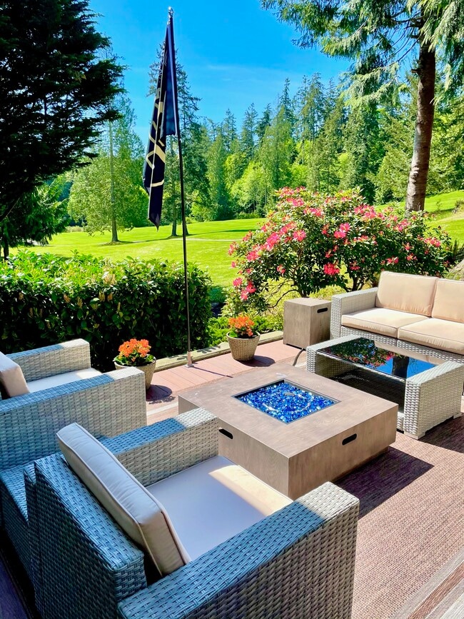 Photo - 180 Greenview Ln