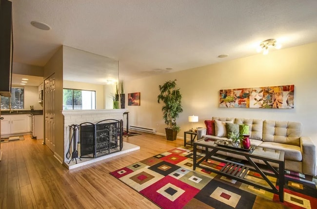 Photo - Welcome to this charming townhouse Unit b106