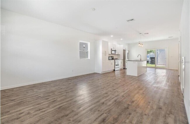 Photo - 1264 Pierce St