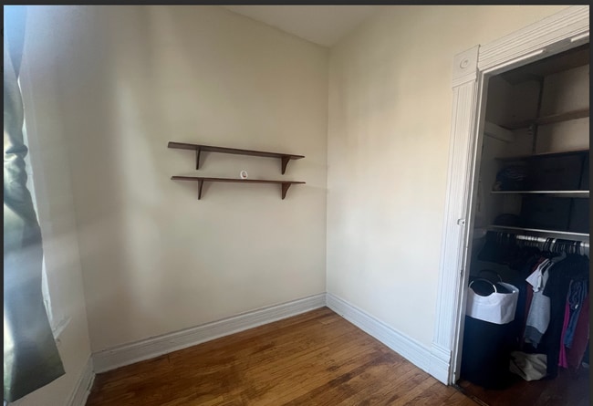 Photo - 1627 N Winchester Ave Unit 2