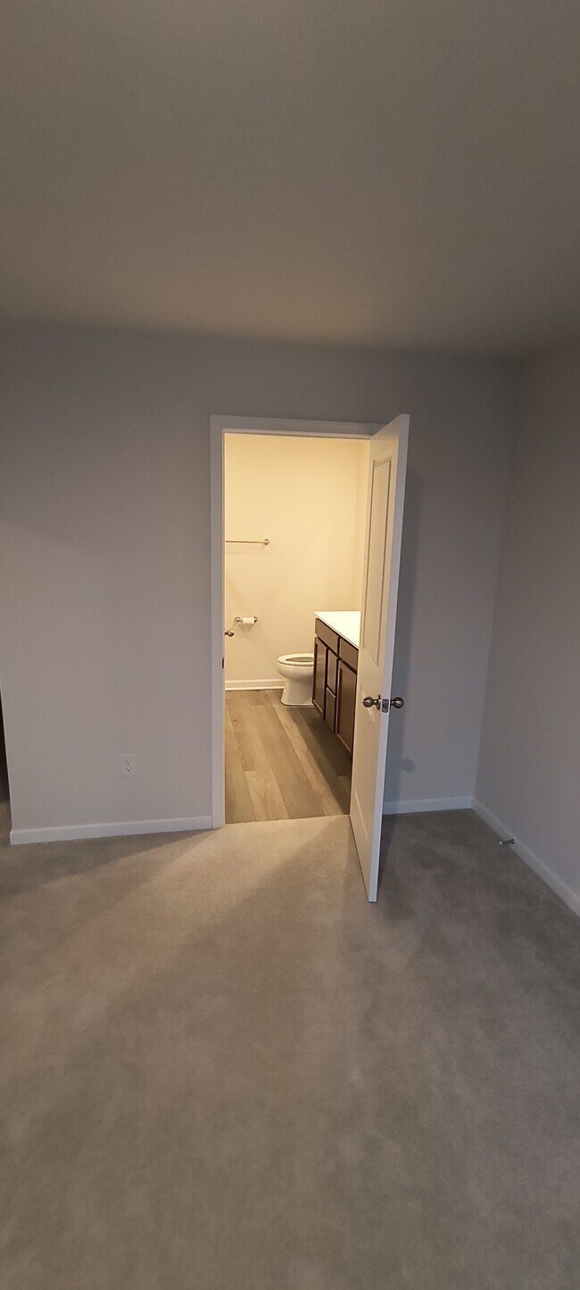 Photo - 158 South Dr