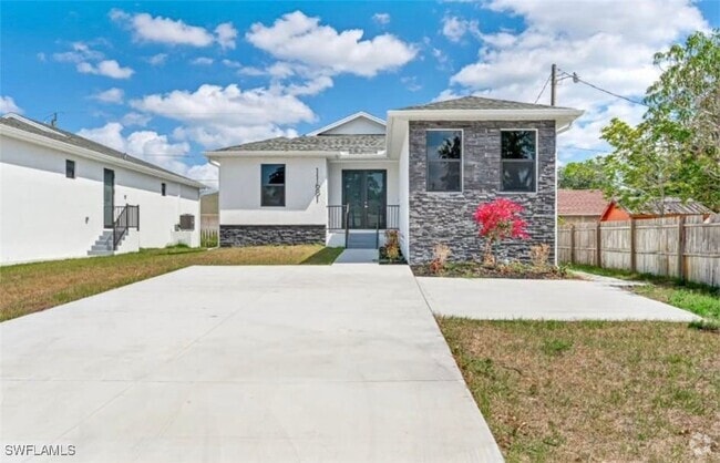 Building Photo - 11671 Pawley Ave Rental