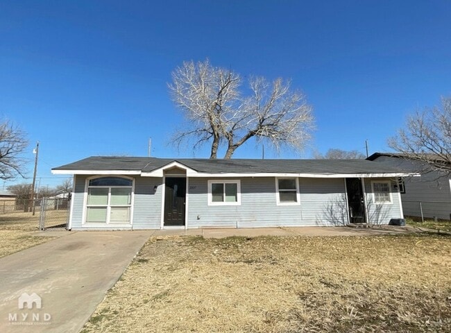 Building Photo - 3309 E 14th St