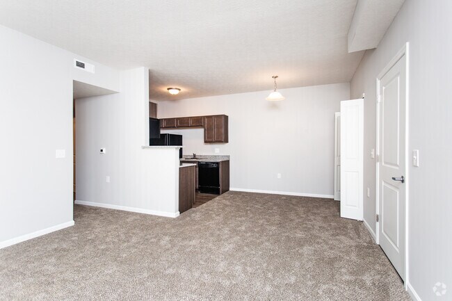 1BR, 1BA - 710 SF - The York - Granby Place