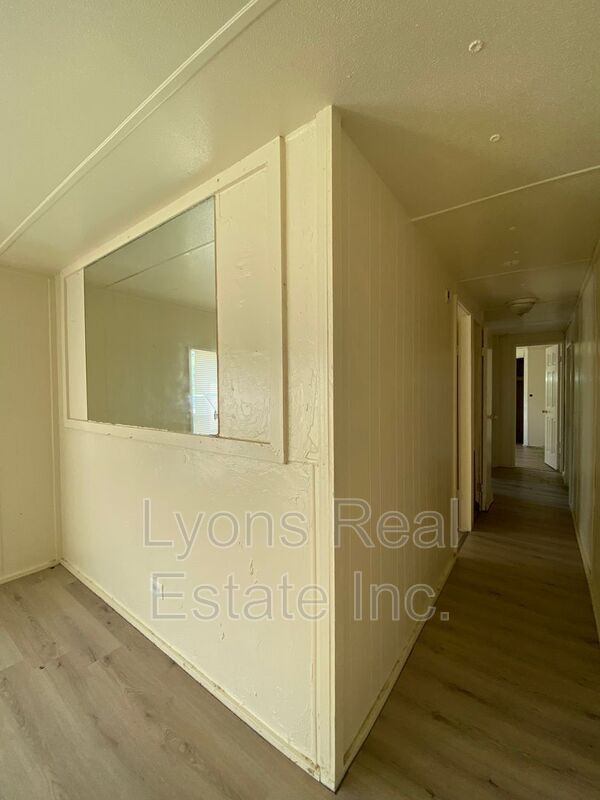 Photo - 8376 Nault Rd