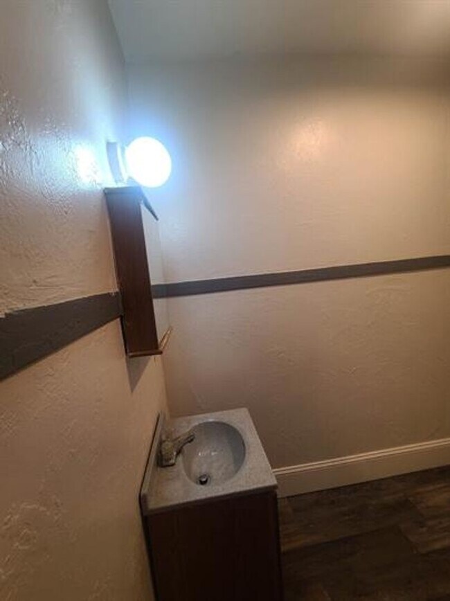 Photo - 1372 Merryman St Unit 2