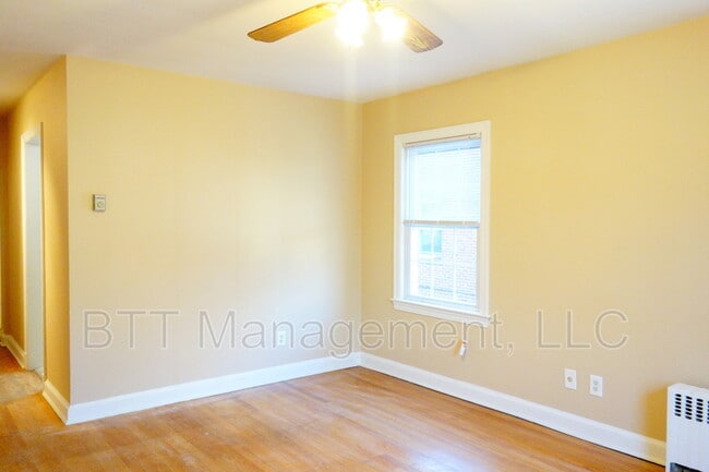 Photo - 8408 Greenwood Ave Unidad #1