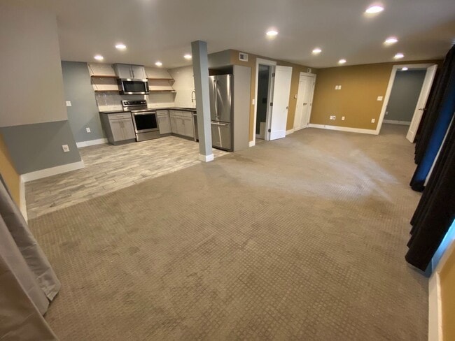 Photo - 615 Continental Dr