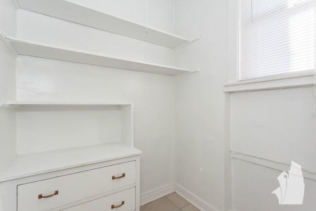 Photo - 1116 W Oakdale Ave Unit 1A