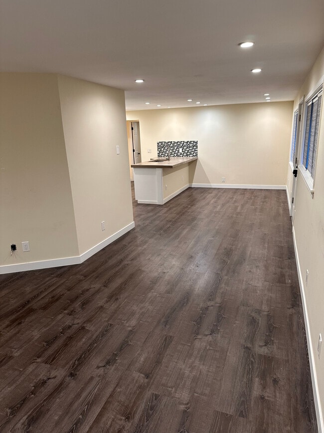 Photo - 2405 SW 106th St