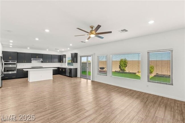 Building Photo - 8326 Monroe Bay St