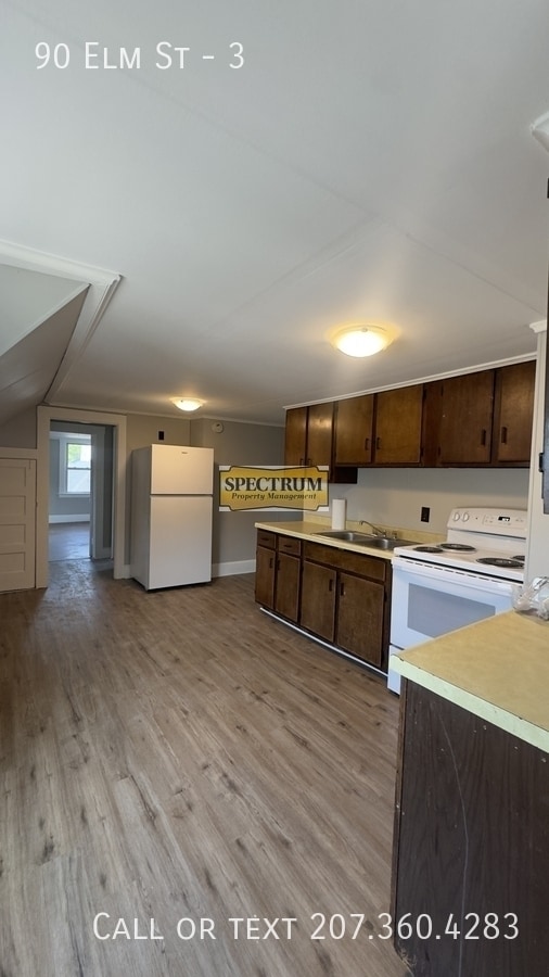 Building Photo - 90 Elm St Unit 3