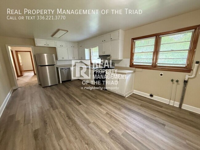 Photo - 1516 Baker Rd