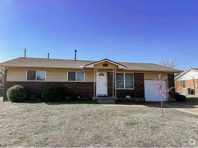 Building Photo - 4406 NW Denver Ave Rental
