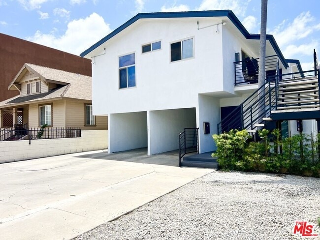 Photo - 1336 W 37th Dr Unit 3