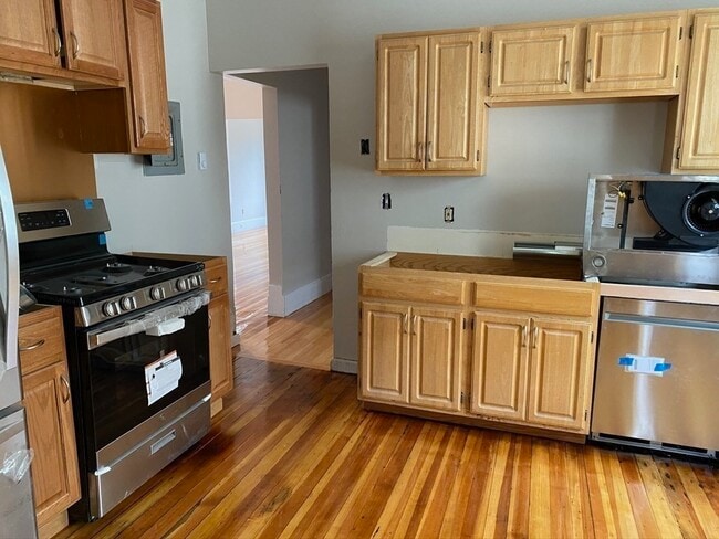 Photo - 229 Poplar St Unit 3