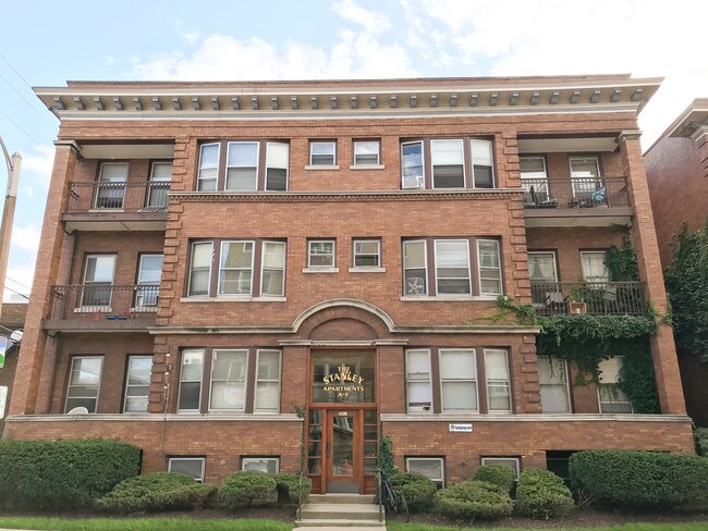 Stanley Apartments - Stanley Apartments