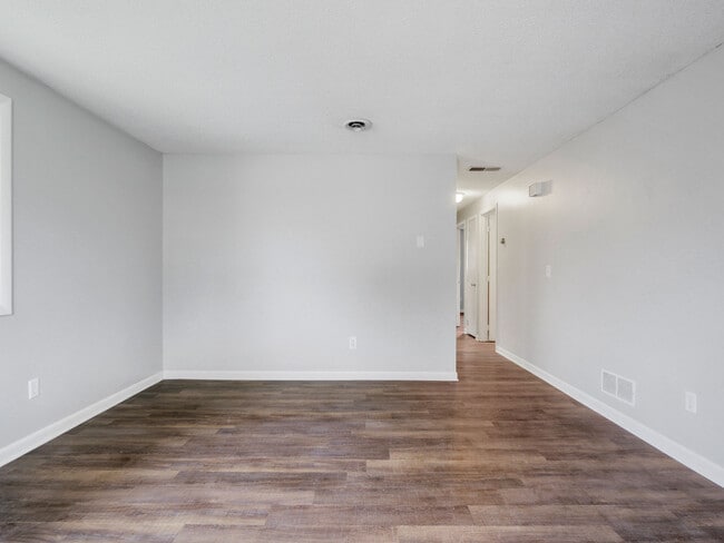 Photo - 4516 Innsbruck Dr