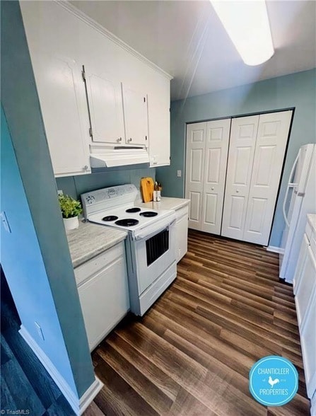 Photo - 821 E Lafayette St