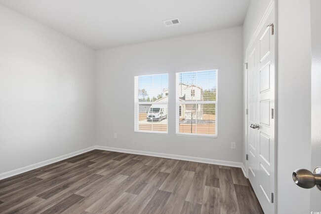 Photo - 1121 Tibetan St