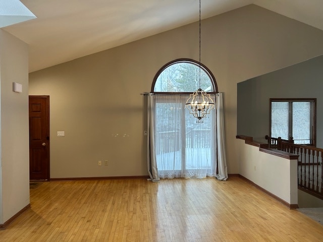 Large Eat-in Kitchen Table Area - 19155 Hi View Dr